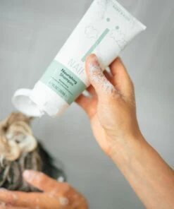 Naïf Combinatie Shampoo & Haarlotion - Babyverzorging - Voordeelverpakking - 2 Stuks - Met Natuurlijke Ingrediënten 9 Naïf Combinatie Shampoo & Haarlotion - Babyverzorging - Voordeelverpakking - 2 Stuks - Met Natuurlijke Ingrediënten -Bekend Babyproducten Winkel 1003x1200 8