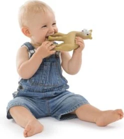 Sophie De Giraf - Al Thir De Dromedaris - Bijtspeelgoed - 100% Natuurlijk Rubber -Bekend Babyproducten Winkel 1065x1200 1