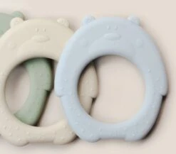 J.Børn Silicone Bijtring Beer - Sage - Bijtspeelgoed - Baby -Bekend Babyproducten Winkel 1200x1054 2