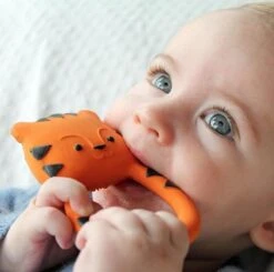 Lanco Rubberen Bijtring - Nalu De Tijger - Oranje 7 Lanco Rubberen Bijtring - Nalu De Tijger - Oranje -Bekend Babyproducten Winkel 1200x1191 9