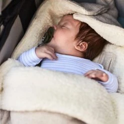 Jollein Voetenzak Voor Autostoel & Kinderwagen - Bliss Knit - Nougat -Bekend Babyproducten Winkel 1200x1200 1090