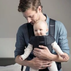 BabyBjörn Draagzak Mini - Cotton - Zwart -Bekend Babyproducten Winkel 1200x1200 1136