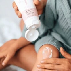 Naïf Verzachtende Bodylotion - Baby En Kids - 200ml – Met Natuurlijke Ingrediënten -Bekend Babyproducten Winkel 1200x1200 1357