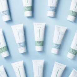 Naïf Reinigende Wasgel - Baby En Kids - 2 X 200ml - Met Natuurlijke Ingrediënten -Bekend Babyproducten Winkel 1200x1200 1720