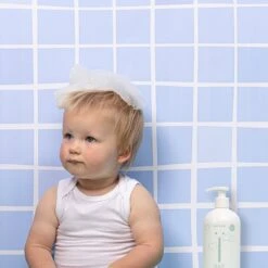 Naïf Voedende Shampoo Pompfles - Baby En Kids - 500ml - Met Natuurlijke Ingrediënten -Bekend Babyproducten Winkel 1200x1200 1786