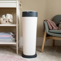 Tommee Tippee Twist & Click XL-luieremmer - Voor Maximaal 60 Luiers - Milieuvriendelijker Systeem - 1 Navulcassette - Duurzaam Geproduceerde Antibacteriële GREENFILM -Bekend Babyproducten Winkel 1200x1200 1946