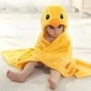 Merkloos Badcape - Babycape - Fleecedeken - Maxi Cosy Deken - Kraam Cadeau - Capuchon - Eend Print -Bekend Babyproducten Winkel 1200x1200 1989