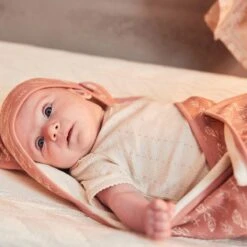Jollein Badcape Meadow 75x75cm - Rosewood -Bekend Babyproducten Winkel 1200x1200 2006