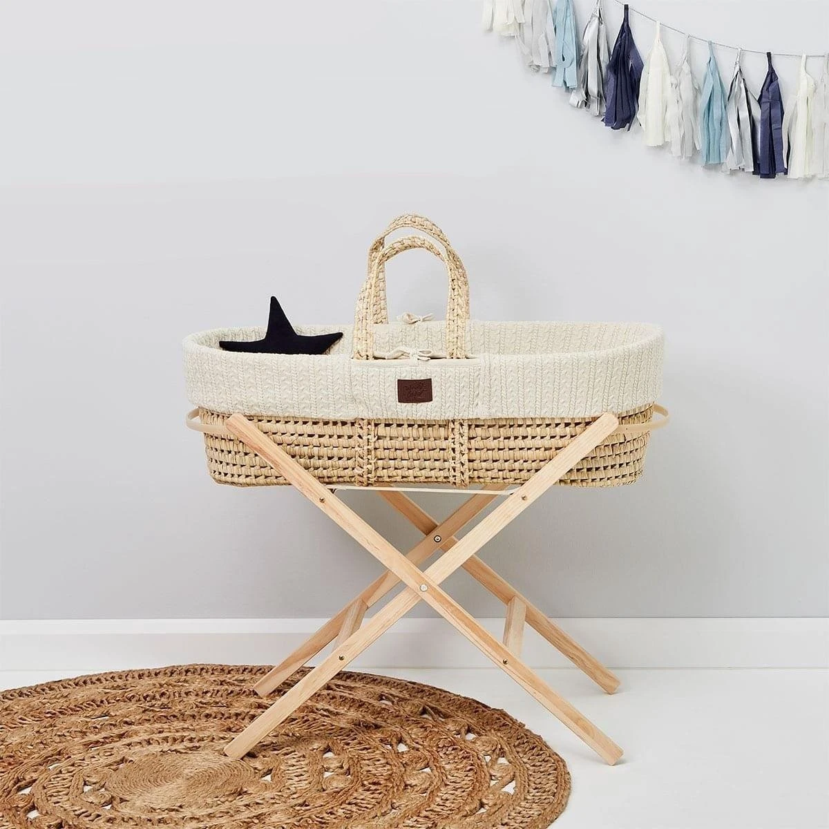 The Little Green Sheep Houten Moses Basket Standaard Hout 6 The Little Green Sheep Houten Moses Basket Standaard Hout - Afbeelding 4