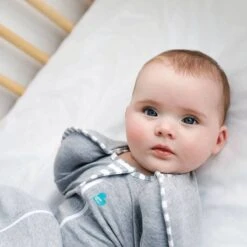 Love To Dream™ Babyslaapzak Swaddle Up™ - Inbakeren - Baby 0-2 Maanden - 2.2-3.8 Kg - All Season - Grijs -Bekend Babyproducten Winkel 1200x1200 2329