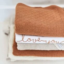 Jollein Baby Laken Ledikant 120x150cm Love You - Caramel -Bekend Babyproducten Winkel 1200x1200 2350