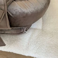 Wazzhappening - Babynestje - Velvet - Taupe - Strik - Handgemaakt - Luxury Velvet - Bruin/grijs -Bekend Babyproducten Winkel 1200x1200 2444