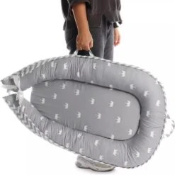 Buxibo Babynestje - Omkeerbare Babynest - Co-Sleeper/Bedbumper - Veilig Slapen - 88x53cm - Grijs -Bekend Babyproducten Winkel 1200x1200 2449