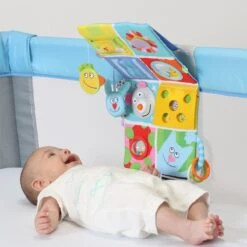 Taf Toys Activity Center Voor Aan De Box, Campingbed Of Los Te Gebruiken, Met Muziek En Licht – 0 Tot 24 Maanden -Bekend Babyproducten Winkel 1200x1200 327