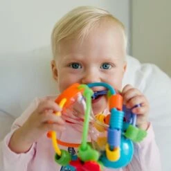 Playgro Speel En Leerbal - Grijp- En Bijtspeelgoed - Klikklak Geluiden - Spiegeltje - Kralen - Cilinder Met Rattelende Ballen -Bekend Babyproducten Winkel 1200x1200 338