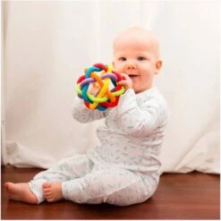 Playgro Buigbare Bendy Ball - Grijp- En Bijtspeelgoed - Incl Rammelaar - Activiteitenbal -Bekend Babyproducten Winkel 1200x1200 490