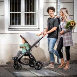 Hauck UpTown Buggy - Met één Hand Opvouwbaar - Grijs -Bekend Babyproducten Winkel 1200x1200 771