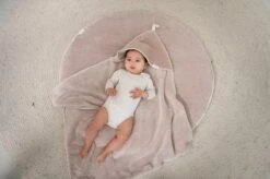 Koeka Omslagdoek Baby Teddy Vik - Roze -Bekend Babyproducten Winkel 1200x799 81