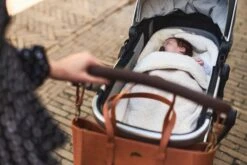 Jollein Voetenzak Voor Autostoel & Kinderwagen - Bliss Knit - Nougat -Bekend Babyproducten Winkel 1200x800 199