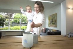 Alecto BW-700 - Snelle Digitale Flessenwarmer 500W Voor Opwarmen, Steriliseren En Ontdooien - Inclusief Stoomkap - Bediening Via Display - Wit 32 Alecto BW-700 - Snelle Digitale Flessenwarmer 500W Voor Opwarmen, Steriliseren En Ontdooien - Inclusief Stoomkap - Bediening Via Display - Wit -Bekend Babyproducten Winkel 1200x800 29