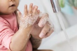 Zwitsal Baby Crème Zeep - 12 X 90 Gr - Voordeelverpakking -Bekend Babyproducten Winkel 1200x800 295