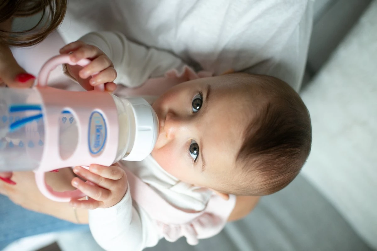 Dr. Brown's Siliconen Handvat Voor Brede Halsfles - Roze 5 Dr. Brown's Siliconen Handvat Voor Brede Halsfles - Roze - Afbeelding 3