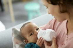 Philips AVENT SCH820/00 - BLUETOOTH - Slimme Babyfles - Houd Alle Voedingen Bij - Voor Apple Ios -Bekend Babyproducten Winkel 1200x800 44