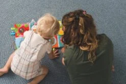 Taf Toys Activity Center Voor Aan De Box, Campingbed Of Los Te Gebruiken, Met Muziek En Licht – 0 Tot 24 Maanden -Bekend Babyproducten Winkel 1200x800 57