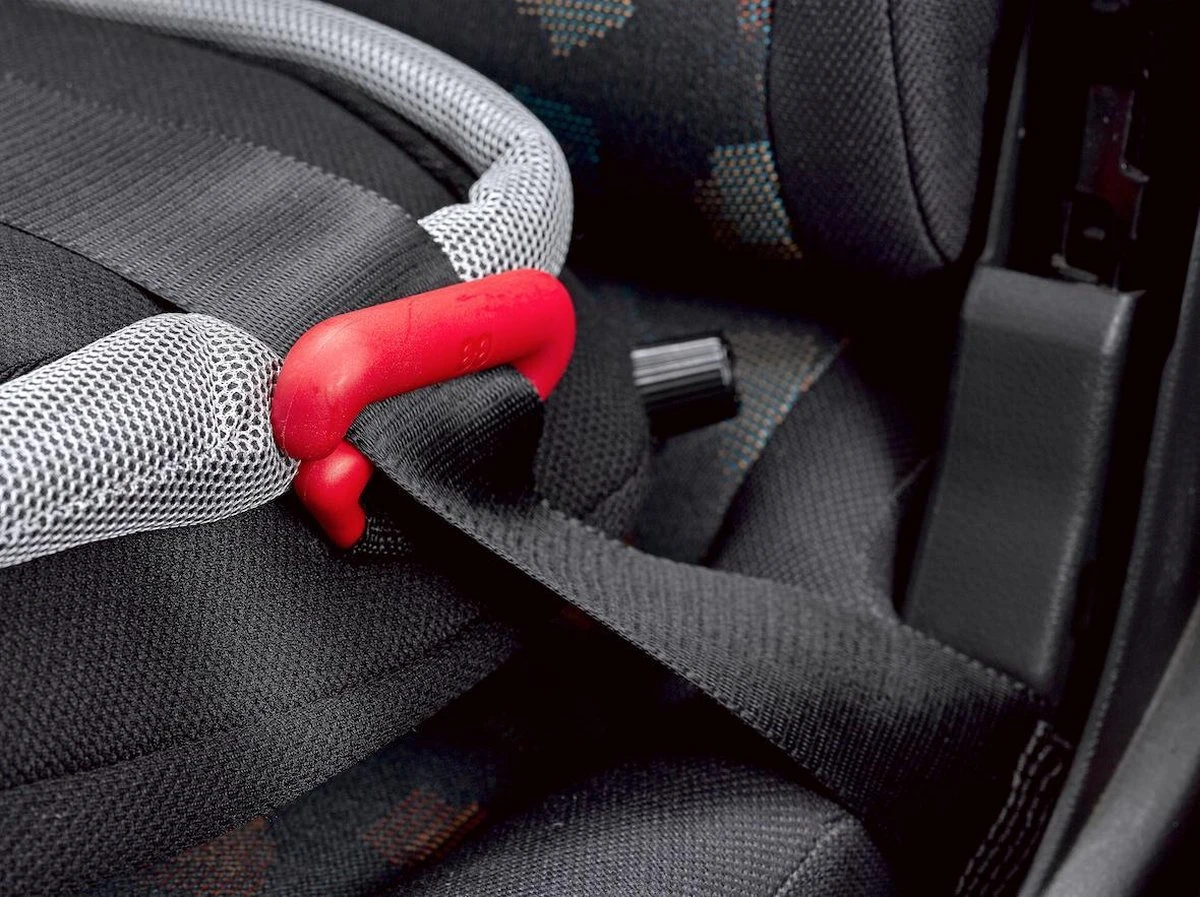 Bubblebum Zitverhoger Autozitje Opblaasbaar Autostoeltje - Zwart 4 Bubblebum Zitverhoger Autozitje Opblaasbaar Autostoeltje - Zwart - Afbeelding 2