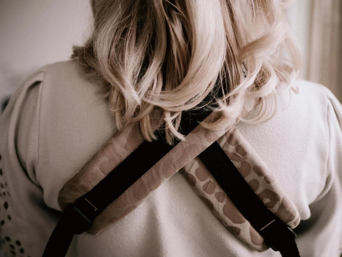 Draagzak - Cross & Go - Pure Baby Love - Panter Taupe - Maat 44 T/m 74 5 Draagzak - Cross & Go - Pure Baby Love - Panter Taupe - Maat 44 T/m 74 - Afbeelding 3