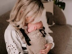 Draagzak - Cross & Go - Pure Baby Love - Panter Taupe - Maat 44 T/m 74 12 Draagzak - Cross & Go - Pure Baby Love - Panter Taupe - Maat 44 T/m 74 -Bekend Babyproducten Winkel 1200x900 46