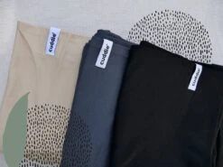 Cuddie Baby Draagdoek - Premium Organic Baby Draagdoek Gemaakt Van Bio Katoen - Newborns Tot 15 Kg - Baby Cadeau - Met Wenskaart - Sand -Bekend Babyproducten Winkel 1200x901 1