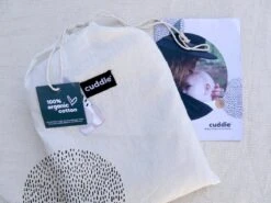 Cuddie Baby Draagdoek - Premium Organic Baby Draagdoek Gemaakt Van Bio Katoen - Newborns Tot 15 Kg - Baby Cadeau - Met Wenskaart - Sand -Bekend Babyproducten Winkel 1200x901