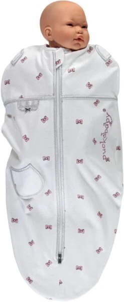 Puckababy Inbakerslaapzak Original Mini 3-6m - White Bowy -Bekend Babyproducten Winkel 493x1200 1