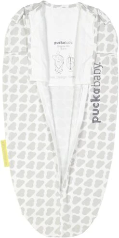 Puckababy Inbakerslaapzak Original Mini 3-6 Maanden - Sheep Clouds -Bekend Babyproducten Winkel 604x1200 4