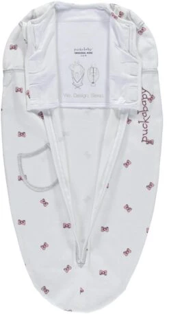 Puckababy Inbakerslaapzak Original Mini 3-6m - White Bowy -Bekend Babyproducten Winkel 648x1200 6