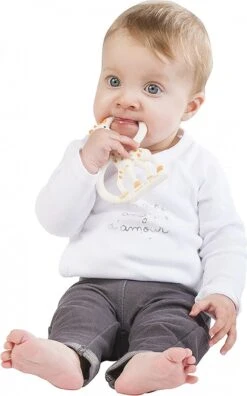 Sophie De Giraf - Bijtring - Soft - In Witte Geschenkdoos -Bekend Babyproducten Winkel 749x1200