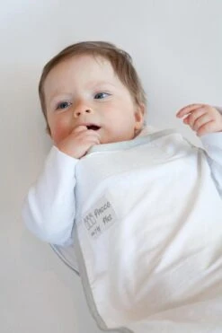 Pacco Plus XL Afbouwdoek Vanaf 8 Kg - Wit -Bekend Babyproducten Winkel 799x1200 120