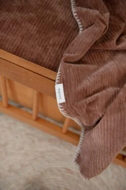 Koeka Baby Dekentje Wieg Flanel Vik - Bruin - 75x100cm -Bekend Babyproducten Winkel 799x1200 95