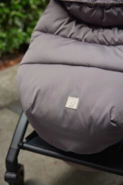 Jollein Voetenzak Voor Buggy & Wandelwagen - Grey -Bekend Babyproducten Winkel 800x1200 105
