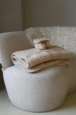 WOLLIES Amsterdam Ledikant Deken - Amandel - Merino Wol - 95 X 135 Cm 12 WOLLIES Amsterdam Ledikant Deken - Amandel - Merino Wol - 95 X 135 Cm -Bekend Babyproducten Winkel 800x1200 265