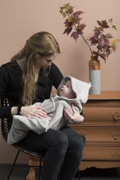 Baby's Only Wikkeldeken - Omslagdoek Baby Sense - Teddy Voering - Kiezelgrijs - 75x75 Cm - Geschikt Voor Drie- En Vijfpuntsgordel -Bekend Babyproducten Winkel 800x1200 321