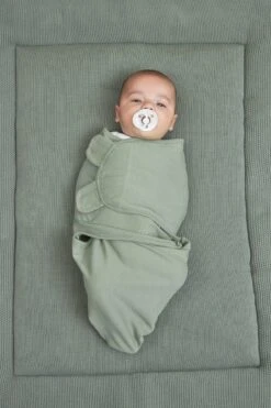 Meyco Uni Swaddlemeyco Inbakerdoek - Forest Green - 4-6 Maanden -Bekend Babyproducten Winkel 800x1200 356