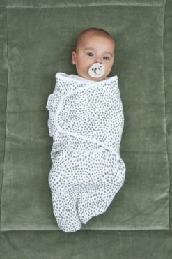 Meyco Cheetah/Uni Swaddlemeyco Inbakerdoek - 2-pack - Forest Green - 0-3 Maanden -Bekend Babyproducten Winkel 800x1200 365