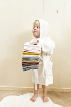 Meyco Badcape Basic Badstof - Forest Green - 75x75cm 8 Meyco Badcape Basic Badstof - Forest Green - 75x75cm -Bekend Babyproducten Winkel 801x1200 44