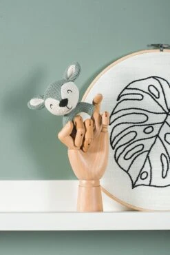 Jollein Bijtring Deer - Pale Pink -Bekend Babyproducten Winkel 801x1200 5