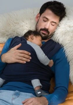 Babylonia Draagdoek - Tricot-Slen - Jeansblauw -Bekend Babyproducten Winkel 835x1200 4