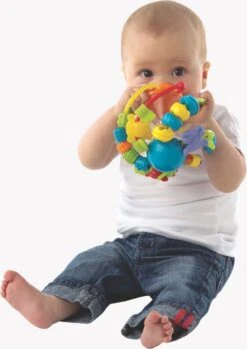 Playgro Speel En Leerbal - Grijp- En Bijtspeelgoed - Klikklak Geluiden - Spiegeltje - Kralen - Cilinder Met Rattelende Ballen -Bekend Babyproducten Winkel 849x1200