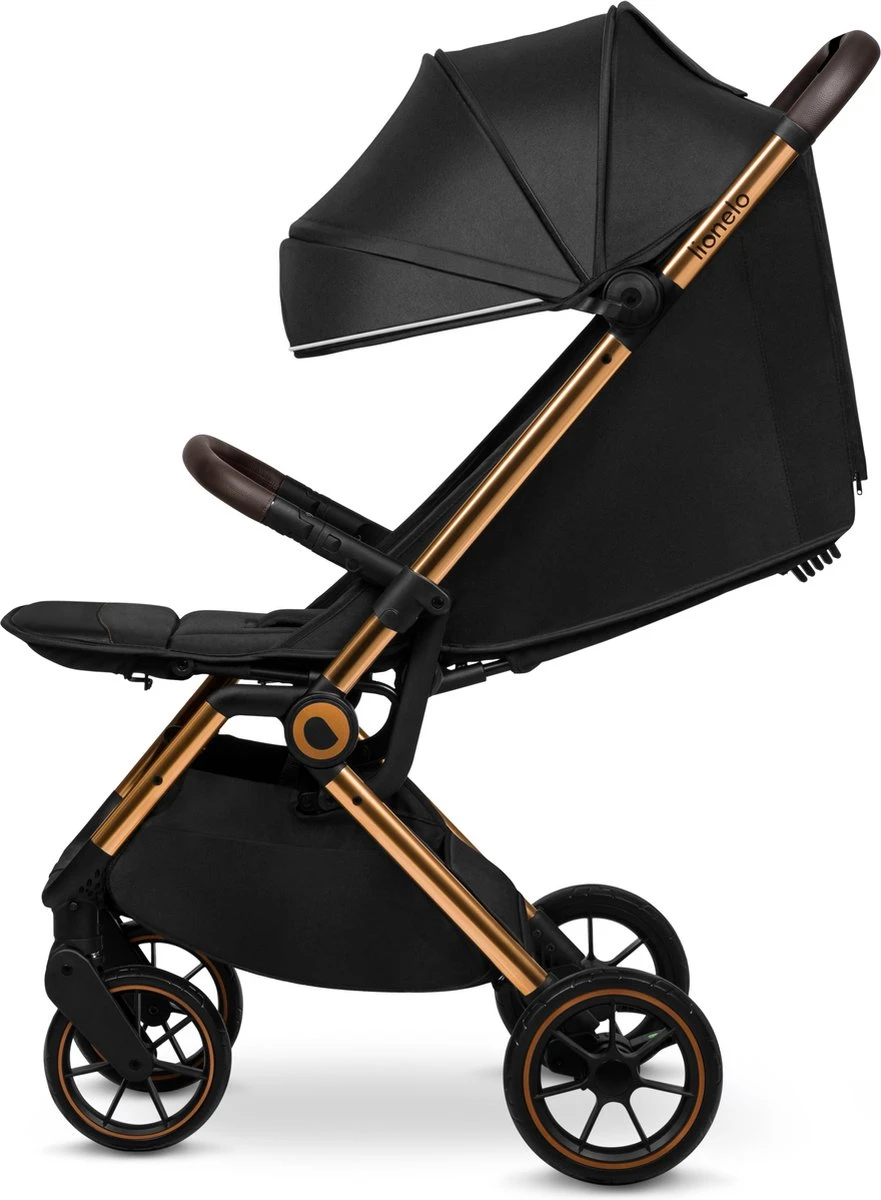 Lionelo Buggy Cloe - Kinderwagen Premium + - Tot 22 Kg - Verstelbare Rugleuning - 5-punts Veiligheidsgordels - Grote Zwenkwielen - Klamboe - Bekerhouder - Lichtgewicht - Compact - Waterdicht 13 Lionelo Buggy Cloe - Kinderwagen Premium + - Tot 22 Kg - Verstelbare Rugleuning - 5-punts Veiligheidsgordels - Grote Zwenkwielen - Klamboe - Bekerhouder - Lichtgewicht - Compact - Waterdicht - Afbeelding 11