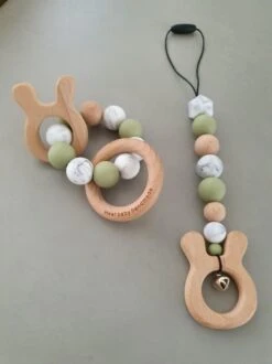 Giftset, Bijtring Baby, Rammelaar,stokke Tripp Trapp, Maxicosi Hanger, Kraamcadeau, Baby Speelgoed 0 Jaar